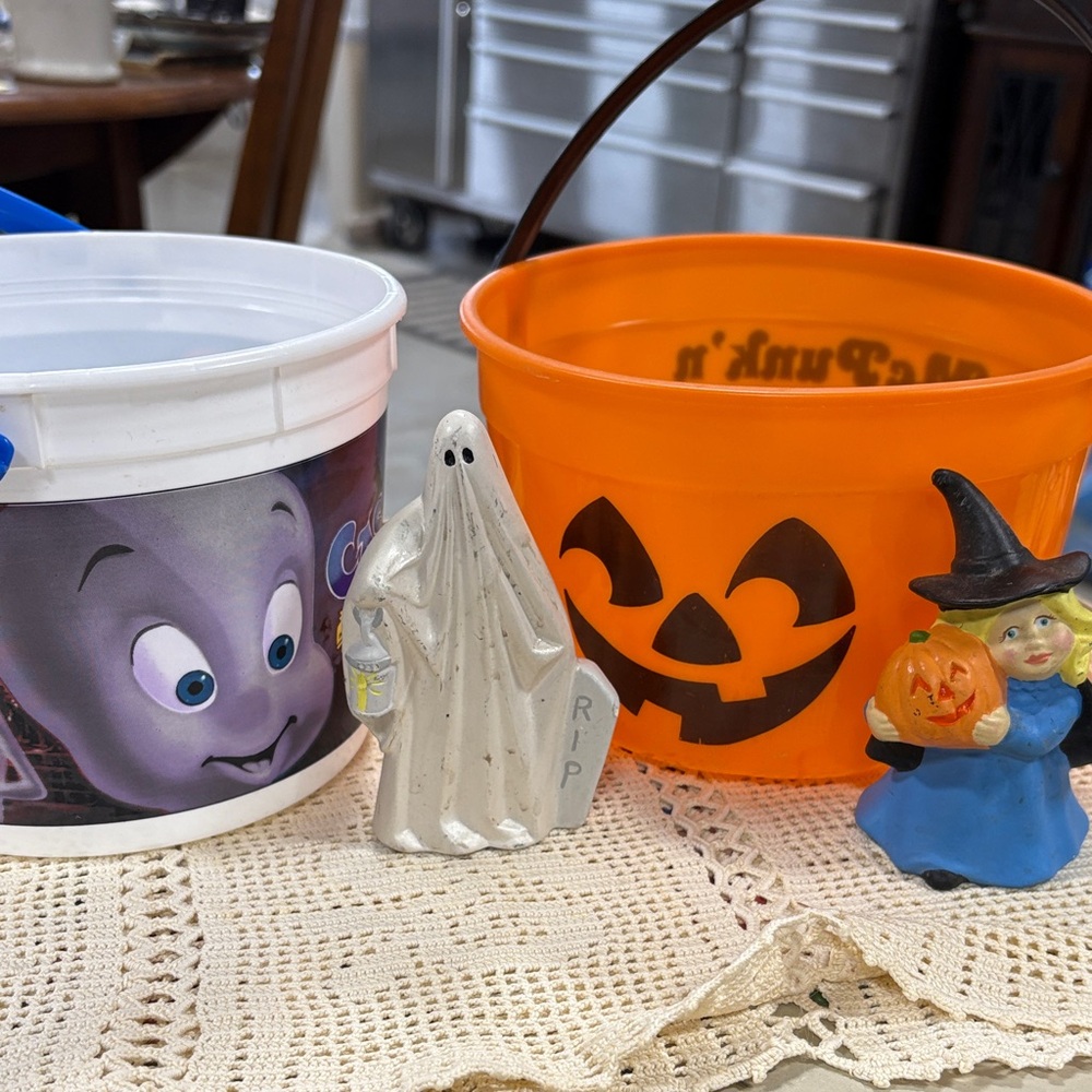 Vintage Halloween Party Bucket Set with Ghost and Witch Figurines